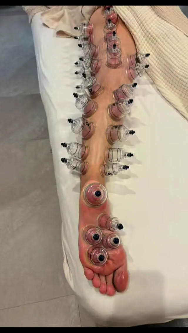 English is below👇立ち仕事で足が疲れている方...